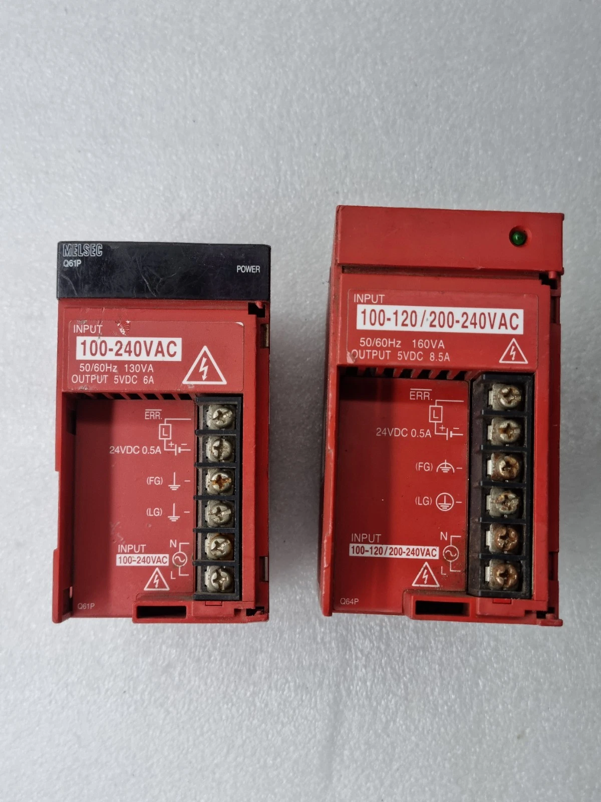 LOT OF 2 MITSUBISHI POWER SUPPLY UNIT Q64P & Q61P 100-240VAC/200-240VAC